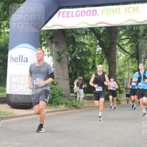 29.06.2025 - hella hamburg halbmarathon KatJ http://msf.ph/oto/8343655 29.06.2025 10:49:12 Zwischen KM18-KM19 1432, 5763, 7250, 8176, 8624 meine-sportfotos.de