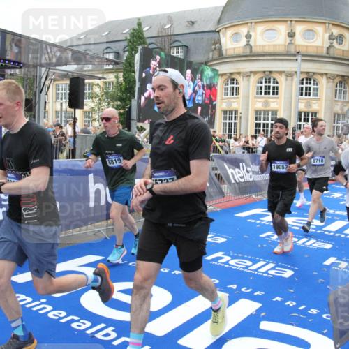 29.06.2025 - hella hamburg halbmarathon Michael Strokosch http://msf.ph/oto/8343877 29.06.2025 10:51:52 Ziel 2396, 2818, 2823, 2880, 4297, 6286, 7224, 8710, 8819, 8856, 9793, 9959, 12224, 15427, 15727, 15831, 16907, 17682, 17815, 17962, 19053, 19137 meine-sportfotos.de