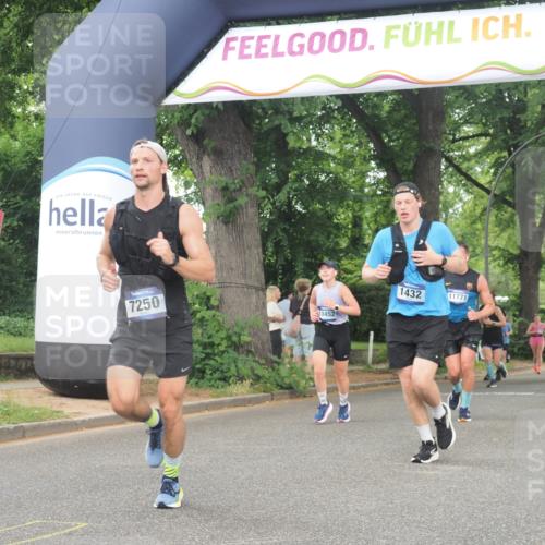 29.06.2025 - hella hamburg halbmarathon KatJ http://msf.ph/oto/8343986 29.06.2025 10:49:14 Zwischen KM18-KM19 1432, 5763, 7250, 8624 meine-sportfotos.de