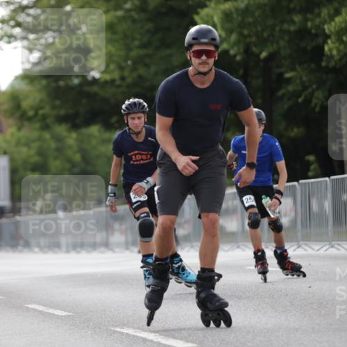29.06.2025 - hella hamburg halbmarathon Jannik Wohlers http://msf.ph/oto/8344014 29.06.2025 09:02:40 Lombardsbrücke  meine-sportfotos.de