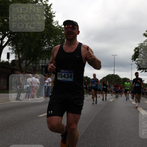29.06.2025 - hella hamburg halbmarathon Yannick Fuchs http://msf.ph/oto/8344016 29.06.2025 10:52:20 20KM 1319, 1595, 1833, 2159, 2250, 2619, 2656, 2996, 3251, 4319, 4550, 4708, 4767, 5277, 5341, 5675, 6138, 6147, 6592, 7082, 7659, 7856, 8089, 8322, 9230, 10020, 10268, 10319, 10518, 10703, 11394, 11605, 11808, 11846, 12378, 12495, 12585, 12734, 12735, 12879, 13287, 13512, 13654, 13694, 13880, 14266, 14355, 14673, 15197, 15434, 15527, 16189, 17531, 17814, 17827, 18180, 18727, 18985 meine-sportfotos.de