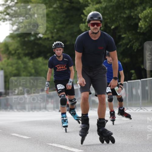 29.06.2025 - hella hamburg halbmarathon Jannik Wohlers http://msf.ph/oto/8344028 29.06.2025 09:02:40 Lombardsbrücke  meine-sportfotos.de