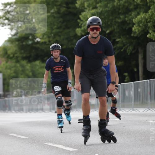 29.06.2025 - hella hamburg halbmarathon Jannik Wohlers http://msf.ph/oto/8344041 29.06.2025 09:02:40 Lombardsbrücke  meine-sportfotos.de
