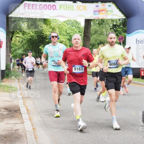 29.06.2025 - hella hamburg halbmarathon MichiJ http://msf.ph/oto/8344176 29.06.2025 10:40:27 Zwischen KM18-KM19 1061, 1499, 1549, 2074, 2082, 4770, 6511, 6512, 6628, 6897, 7177, 7274, 9065, 9163, 10895, 11551, 11588, 11589, 11604, 12155, 12712, 13147, 15430, 15502, 15690, 16477, 16986, 17130, 18831, 18915, 19244 meine-sportfotos.de