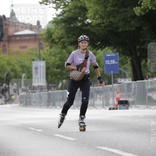 29.06.2025 - hella hamburg halbmarathon Jannik Wohlers http://msf.ph/oto/8344285 29.06.2025 09:02:48 Lombardsbrücke  meine-sportfotos.de