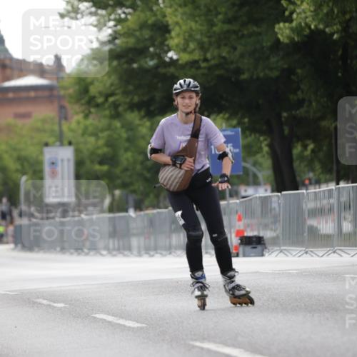 29.06.2025 - hella hamburg halbmarathon Jannik Wohlers http://msf.ph/oto/8344356 29.06.2025 09:02:48 Lombardsbrücke  meine-sportfotos.de