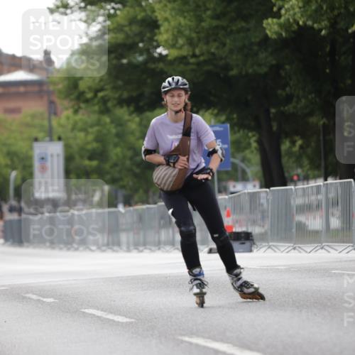 29.06.2025 - hella hamburg halbmarathon Jannik Wohlers http://msf.ph/oto/8344382 29.06.2025 09:02:48 Lombardsbrücke  meine-sportfotos.de