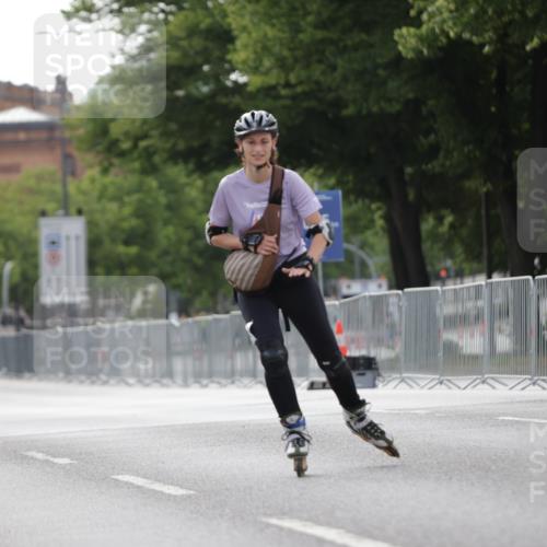29.06.2025 - hella hamburg halbmarathon Jannik Wohlers http://msf.ph/oto/8344422 29.06.2025 09:02:48 Lombardsbrücke  meine-sportfotos.de