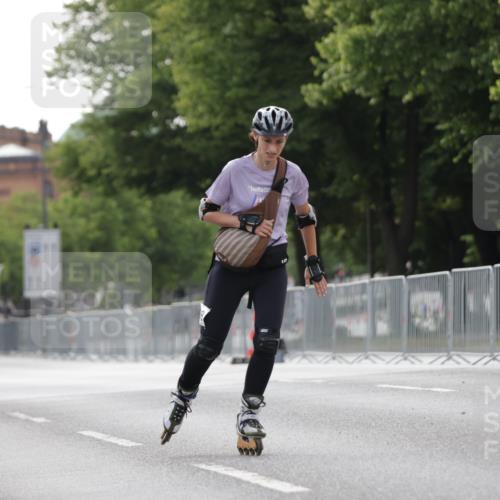 29.06.2025 - hella hamburg halbmarathon Jannik Wohlers http://msf.ph/oto/8344459 29.06.2025 09:02:49 Lombardsbrücke  meine-sportfotos.de