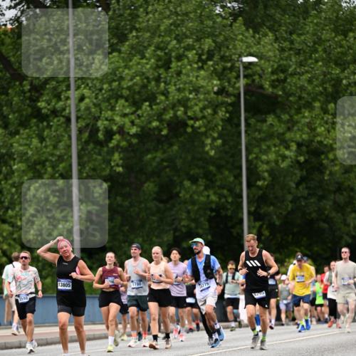 29.06.2025 - hella hamburg halbmarathon Dr. Thomas Lammeyer http://msf.ph/oto/8344467 29.06.2025 10:40:31 Kennedybrücke 1036, 1102, 1183, 1224, 1284, 1717, 3243, 3741, 3990, 4902, 4937, 5012, 5171, 5240, 5246, 5531, 5747, 5919, 6021, 6381, 6845, 6896, 7111, 7927, 8530, 9229, 9295, 9694, 9701, 10119, 10336, 10341, 11010 meine-sportfotos.de