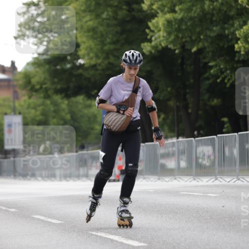 29.06.2025 - hella hamburg halbmarathon Jannik Wohlers http://msf.ph/oto/8344483 29.06.2025 09:02:49 Lombardsbrücke  meine-sportfotos.de