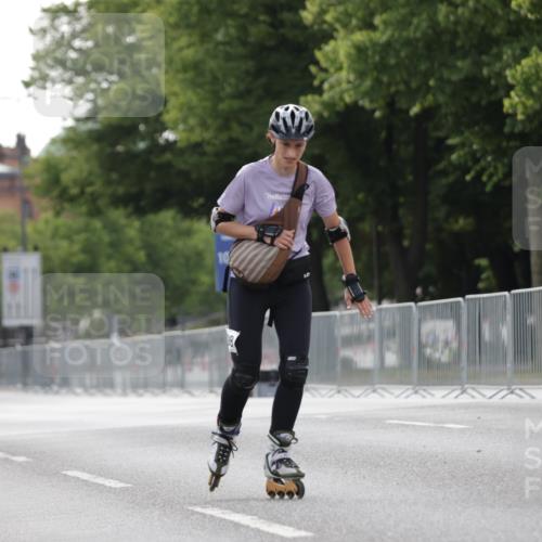 29.06.2025 - hella hamburg halbmarathon Jannik Wohlers http://msf.ph/oto/8344499 29.06.2025 09:02:49 Lombardsbrücke  meine-sportfotos.de