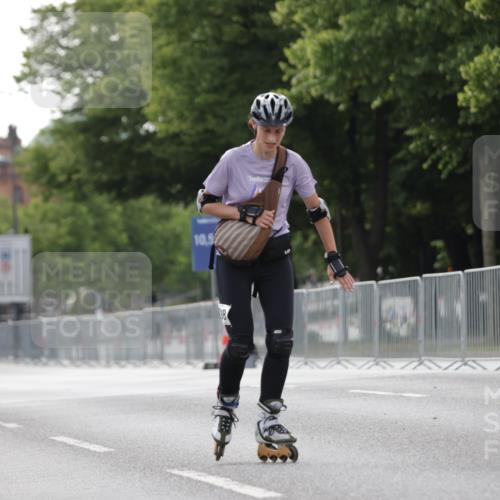 29.06.2025 - hella hamburg halbmarathon Jannik Wohlers http://msf.ph/oto/8344507 29.06.2025 09:02:49 Lombardsbrücke  meine-sportfotos.de