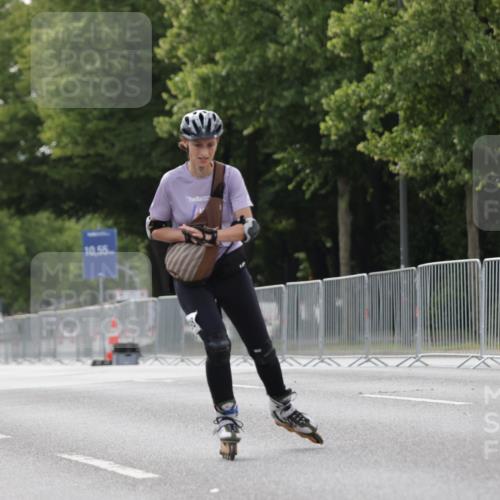 29.06.2025 - hella hamburg halbmarathon Jannik Wohlers http://msf.ph/oto/8344611 29.06.2025 09:02:50 Lombardsbrücke  meine-sportfotos.de
