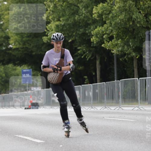 29.06.2025 - hella hamburg halbmarathon Jannik Wohlers http://msf.ph/oto/8344617 29.06.2025 09:02:50 Lombardsbrücke  meine-sportfotos.de