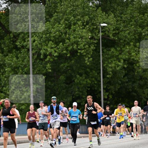 29.06.2025 - hella hamburg halbmarathon Dr. Thomas Lammeyer http://msf.ph/oto/8344634 29.06.2025 10:40:31 Kennedybrücke 1036, 1102, 1183, 1224, 1284, 1717, 3243, 3741, 3990, 4902, 4937, 5012, 5171, 5240, 5246, 5531, 5747, 5919, 6021, 6381, 6845, 6896, 7111, 7927, 8530, 9229, 9295, 9694, 9701, 10119, 10336, 10341, 11010 meine-sportfotos.de