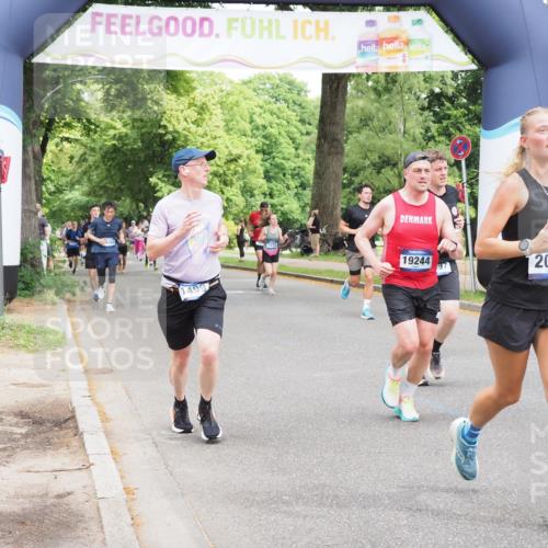 29.06.2025 - hella hamburg halbmarathon MichiJ http://msf.ph/oto/8344645 29.06.2025 10:40:29 Zwischen KM18-KM19 1061, 1499, 1549, 2074, 4770, 6628, 6877, 6897, 9065, 9163, 10895, 11551, 11588, 11589, 11604, 12155, 15430, 15690, 16357, 16477, 16986, 17130, 18831, 18915, 19244 meine-sportfotos.de
