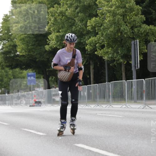 29.06.2025 - hella hamburg halbmarathon Jannik Wohlers http://msf.ph/oto/8344695 29.06.2025 09:02:50 Lombardsbrücke  meine-sportfotos.de