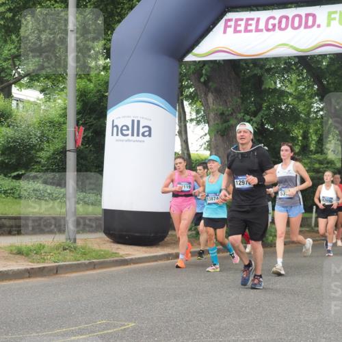 29.06.2025 - hella hamburg halbmarathon KatJ http://msf.ph/oto/8344709 29.06.2025 10:49:24 Zwischen KM18-KM19 1147, 3625, 5058, 5379 meine-sportfotos.de