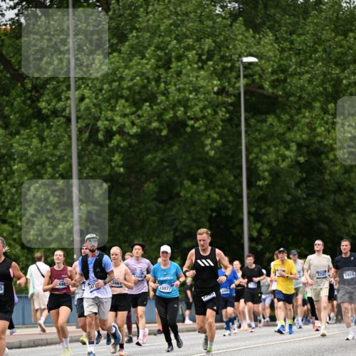 29.06.2025 - hella hamburg halbmarathon Dr. Thomas Lammeyer http://msf.ph/oto/8344736 29.06.2025 10:40:32 Kennedybrücke 1036, 1102, 1183, 1224, 1284, 1717, 3243, 3741, 3990, 4902, 4937, 5012, 5171, 5240, 5246, 5531, 5540, 5747, 5919, 6021, 6381, 6417, 6845, 6896, 7927, 8530, 9229, 9295, 9694, 9701, 10119, 10336, 10341 meine-sportfotos.de