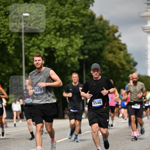 29.06.2025 - hella hamburg halbmarathon Dr. Thomas Lammeyer http://msf.ph/oto/8344744 29.06.2025 10:18:15 Kennedybrücke 1131, 1406, 2990, 3020, 3154, 3728, 3756, 3834, 3939, 5191, 5546, 5670, 6028, 6083, 6089, 7209, 7442, 7802, 7840, 7991, 8001, 8147, 8409, 9663, 9845, 10610, 11355 meine-sportfotos.de