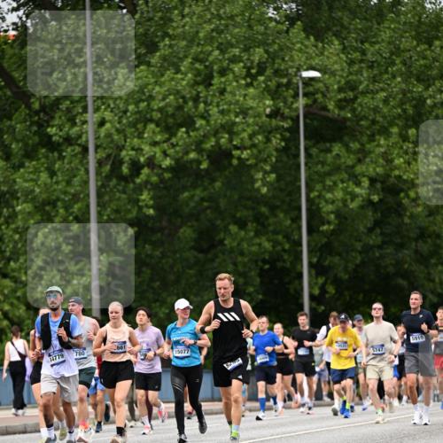 29.06.2025 - hella hamburg halbmarathon Dr. Thomas Lammeyer http://msf.ph/oto/8344845 29.06.2025 10:40:32 Kennedybrücke 1036, 1102, 1183, 1224, 1284, 1717, 3243, 3741, 3990, 4902, 4937, 5012, 5171, 5240, 5246, 5531, 5540, 5747, 5919, 6021, 6381, 6417, 6845, 6896, 7927, 8530, 9229, 9295, 9694, 9701, 10119, 10336, 10341 meine-sportfotos.de
