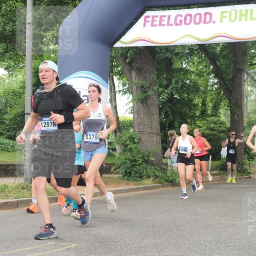 29.06.2025 - hella hamburg halbmarathon KatJ http://msf.ph/oto/8344852 29.06.2025 10:49:25 Zwischen KM18-KM19 1147, 3625, 5058, 5379 meine-sportfotos.de