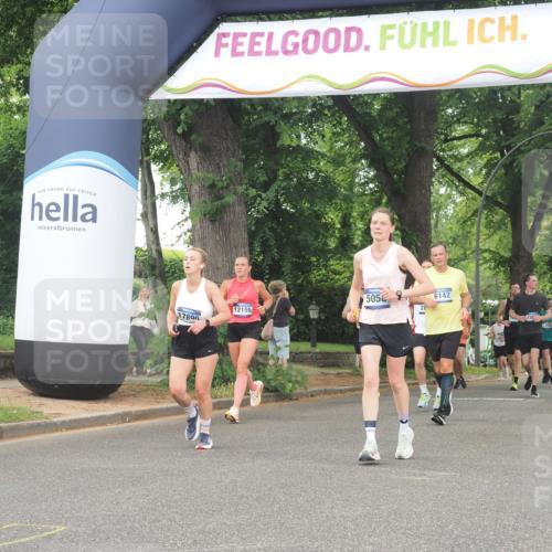 29.06.2025 - hella hamburg halbmarathon KatJ http://msf.ph/oto/8344977 29.06.2025 10:49:26 Zwischen KM18-KM19 1147, 3625, 5058, 5379, 6142 meine-sportfotos.de