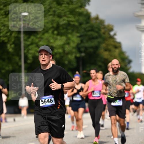 29.06.2025 - hella hamburg halbmarathon Dr. Thomas Lammeyer http://msf.ph/oto/8345030 29.06.2025 10:18:17 Kennedybrücke 1131, 1406, 2990, 3020, 3154, 3728, 3756, 3834, 3939, 5191, 5546, 5670, 6028, 6083, 6089, 7209, 7442, 7802, 7840, 7991, 8001, 8147, 8409, 9663, 9845, 10610, 10977, 11355 meine-sportfotos.de