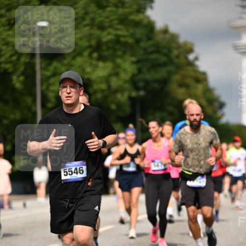 29.06.2025 - hella hamburg halbmarathon Dr. Thomas Lammeyer http://msf.ph/oto/8345044 29.06.2025 10:18:17 Kennedybrücke 1131, 1406, 2990, 3020, 3154, 3728, 3756, 3834, 3939, 5191, 5546, 5670, 6028, 6083, 6089, 7209, 7442, 7802, 7840, 7991, 8001, 8147, 8409, 9663, 9845, 10610, 10977, 11355 meine-sportfotos.de