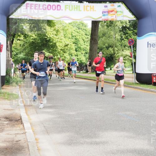 29.06.2025 - hella hamburg halbmarathon MichiJ http://msf.ph/oto/8345079 29.06.2025 10:40:31 Zwischen KM18-KM19 1061, 1499, 1549, 2074, 4770, 6628, 6877, 6897, 7232, 9065, 9163, 11551, 12490, 15430, 15690, 16357, 16477, 16986, 17130, 18831, 18915, 19244 meine-sportfotos.de