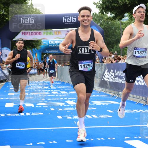 29.06.2025 - hella hamburg halbmarathon Strokosch-Dieckow http://msf.ph/oto/8345201 29.06.2025 10:32:36 Ziel 1707, 1990, 7965, 8062, 11877, 12987, 13199, 13961, 14293, 14908, 16619, 17117, 17151, 18135, 18562, 18563 meine-sportfotos.de