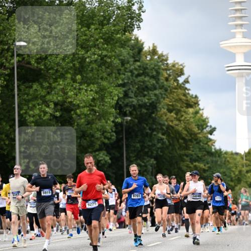 29.06.2025 - hella hamburg halbmarathon Dr. Thomas Lammeyer http://msf.ph/oto/8345255 29.06.2025 10:40:34 Kennedybrücke 1036, 1102, 1183, 1224, 1284, 3243, 3699, 3741, 3990, 4902, 4937, 5012, 5171, 5240, 5246, 5540, 5747, 5919, 6417, 6896, 7927, 8530, 9229, 9295, 9694, 9701, 10119, 10336, 10341, 10531 meine-sportfotos.de