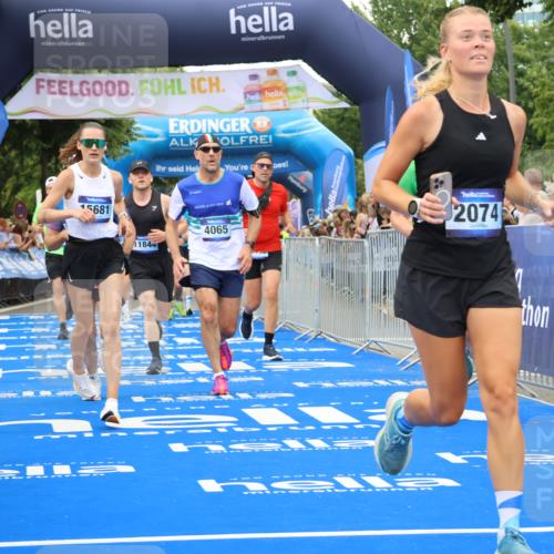 29.06.2025 - hella hamburg halbmarathon Strokosch-Dieckow http://msf.ph/oto/8345464 29.06.2025 10:53:17 Ziel 1683, 1727, 2074, 2354, 4065, 6198, 6942, 7312, 7383, 8273, 8361, 8651, 9142, 11844, 12490, 12875, 13997, 15179, 15681, 15838, 16929, 16986, 18134, 18901 meine-sportfotos.de