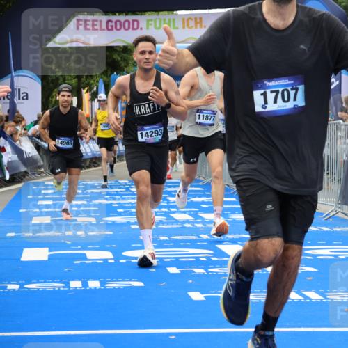 29.06.2025 - hella hamburg halbmarathon Strokosch-Dieckow http://msf.ph/oto/8345545 29.06.2025 10:32:35 Ziel 1707, 1990, 7965, 11877, 12987, 13199, 13961, 14293, 14908, 16619, 17117, 17151, 18135, 18562, 18563 meine-sportfotos.de