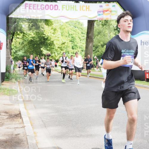 29.06.2025 - hella hamburg halbmarathon MichiJ http://msf.ph/oto/8345556 29.06.2025 10:40:34 Zwischen KM18-KM19 1499, 2074, 3999, 6877, 6897, 7232, 9163, 12490, 13033, 13803, 13865, 16357, 16477, 17130, 18487, 19244 meine-sportfotos.de