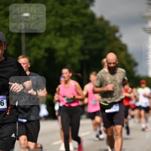 29.06.2025 - hella hamburg halbmarathon Dr. Thomas Lammeyer http://msf.ph/oto/8345634 29.06.2025 10:18:18 Kennedybrücke 1131, 1406, 1480, 2990, 3020, 3154, 3728, 3756, 3834, 3939, 5191, 5546, 5670, 6028, 6083, 6089, 6366, 7209, 7442, 7802, 7840, 7991, 8001, 8147, 8409, 9663, 9845, 10610, 10977, 11355 meine-sportfotos.de