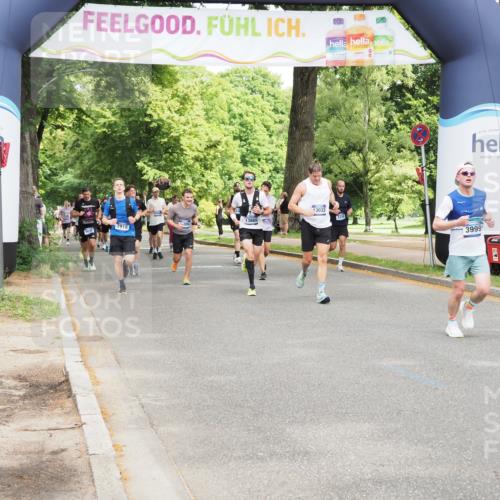 29.06.2025 - hella hamburg halbmarathon MichiJ http://msf.ph/oto/8345733 29.06.2025 10:40:35 Zwischen KM18-KM19 2074, 3999, 6877, 7232, 12490, 13033, 13803, 13865, 16357, 18487, 19244 meine-sportfotos.de