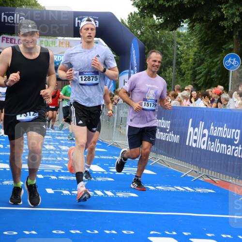 29.06.2025 - hella hamburg halbmarathon Strokosch-Dieckow http://msf.ph/oto/8345797 29.06.2025 10:53:14 Ziel 1683, 2074, 2111, 2354, 4065, 7312, 7383, 8273, 8361, 9142, 11844, 12490, 12875, 15179, 15681, 15838, 16929, 16986, 18134, 18901 meine-sportfotos.de
