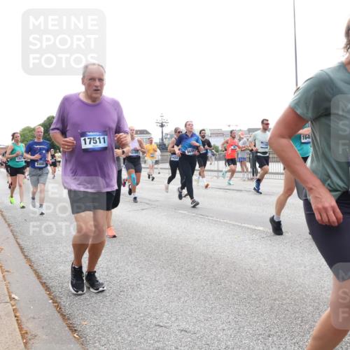 29.06.2025 - hella hamburg halbmarathon Lena Gebhardt http://msf.ph/oto/8345802 29.06.2025 10:38:28 Lombardsbrücke 12671, 2498, 17511, 15101, 9699, 3424, 164, 1440, 56, 1196, 1394, 1457, 1596, 1721, 1742, 1791, 1901, 1966, 2113, 2151, 2498, 2576, 2660, 2693, 2786, 3010, 3094, 3095, 3216, 3242, 3286, 3323, 3338, 3635, 3636, 3716, 3726, 3777, 3841, 3880, 4028, 4139, 4155, 4159, 4259, 4260, 4316, 4414, 4883, 4921, 5085, 5089, 5155, 5300, 5617, 5684, 5713, 5735, 5913, 6199, 6200, 6695, 6696, 6751, 6875, 6930, 7117, 7118, 7148, 7165, 7371, 7552, 7561, 7629, 7692, 7849, 7868, 7914 meine-sportfotos.de