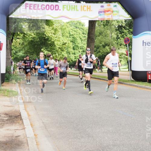 29.06.2025 - hella hamburg halbmarathon MichiJ http://msf.ph/oto/8345804 29.06.2025 10:40:36 Zwischen KM18-KM19 3999, 6877, 7232, 9032, 12490, 13033, 13803, 13865, 16357, 16780, 18487 meine-sportfotos.de