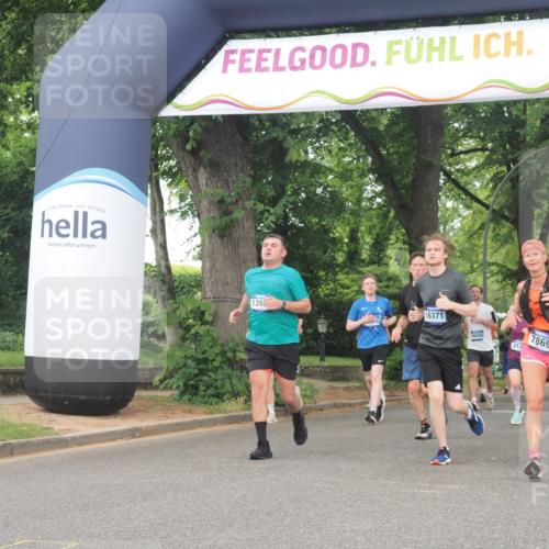 29.06.2025 - hella hamburg halbmarathon KatJ http://msf.ph/oto/8345807 29.06.2025 10:49:34 Zwischen KM18-KM19 1184, 2661, 4511, 6142, 7869 meine-sportfotos.de