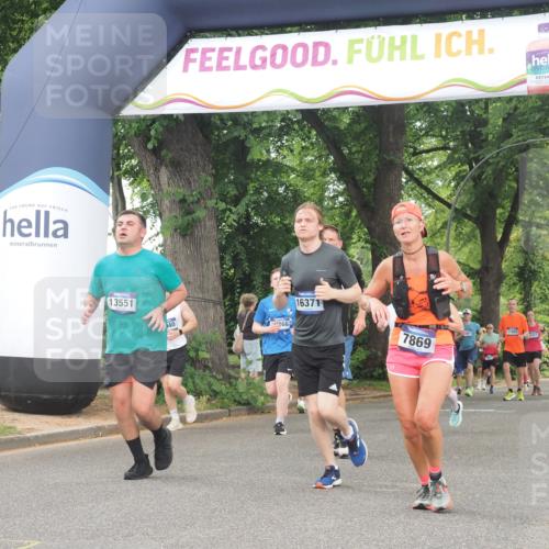 29.06.2025 - hella hamburg halbmarathon KatJ http://msf.ph/oto/8345860 29.06.2025 10:49:34 Zwischen KM18-KM19 1184, 2661, 4511, 6142, 7869 meine-sportfotos.de