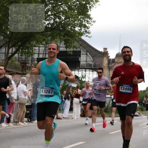 29.06.2025 - hella hamburg halbmarathon Yannick Fuchs http://msf.ph/oto/8345934 29.06.2025 10:52:26 20KM 1319, 1833, 2159, 2250, 2619, 2711, 2996, 3251, 4550, 4708, 4767, 5675, 6138, 6147, 6592, 7082, 7659, 7856, 8089, 9230, 9553, 9555, 9835, 10020, 10268, 10319, 10518, 10703, 11394, 11605, 11808, 11846, 12378, 12495, 12734, 12735, 12879, 13287, 13512, 13654, 13694, 14355, 14673, 15197, 15434, 15527, 16189, 17531, 17665, 17814, 17839, 17967, 18682, 18727, 18985 meine-sportfotos.de