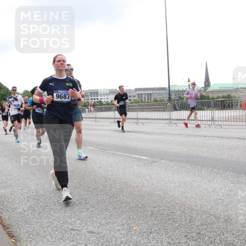 29.06.2025 - hella hamburg halbmarathon Lena Gebhardt http://msf.ph/oto/8346034 29.06.2025 10:47:49 Lombardsbrücke 18415, 1099, 1045, 16018, 9687, 1045, 1174, 1175, 1246, 1392, 1434, 1523, 1618, 1639, 1701, 1926, 2148, 2163, 2197, 2407, 2491, 2545, 2704, 2790, 2882, 2994, 3049, 3339, 3468, 4037, 4325, 4327, 4423, 4856, 4974, 4975, 5621, 5622, 5886, 5895, 6255, 6256, 6995, 7240, 7393, 7394, 7403, 7427, 7916, 7970, 8077, 8270, 8310, 8550, 8774, 8953, 9018, 9356, 9687, 9696, 9697, 10658, 10777, 10794, 10991, 11351, 11458, 11548, 11730, 11738, 11802, 11909, 12431 meine-sportfotos.de
