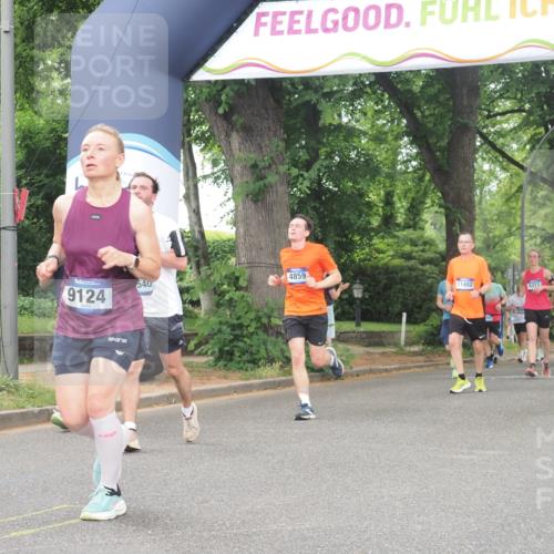 29.06.2025 - hella hamburg halbmarathon KatJ http://msf.ph/oto/8346088 29.06.2025 10:49:38 Zwischen KM18-KM19 1114, 1940, 4511, 4859, 7869 meine-sportfotos.de