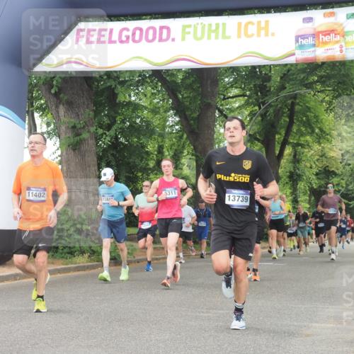 29.06.2025 - hella hamburg halbmarathon KatJ http://msf.ph/oto/8346234 29.06.2025 10:49:40 Zwischen KM18-KM19 1114, 1940, 4859, 6311, 7869 meine-sportfotos.de