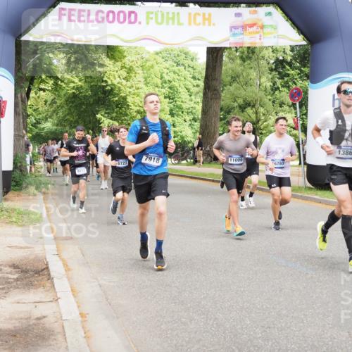 29.06.2025 - hella hamburg halbmarathon MichiJ http://msf.ph/oto/8346238 29.06.2025 10:40:37 Zwischen KM18-KM19 3334, 3999, 6877, 7232, 7918, 9032, 12490, 13033, 13803, 13865, 16357, 16780, 18487 meine-sportfotos.de