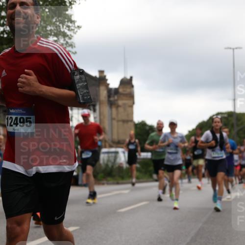 29.06.2025 - hella hamburg halbmarathon Yannick Fuchs http://msf.ph/oto/8346271 29.06.2025 10:52:27 20KM 1319, 1833, 2159, 2250, 2619, 2711, 2996, 3251, 4550, 4767, 5675, 6592, 7082, 7659, 7856, 8089, 9230, 9553, 9555, 9835, 10020, 10268, 10319, 10518, 10539, 10703, 11394, 11605, 11808, 11846, 12378, 12495, 12734, 12735, 12809, 12879, 13287, 13512, 13654, 13694, 14355, 14673, 15197, 15434, 15527, 16189, 17531, 17665, 17814, 17839, 17967, 18682, 18727, 18985, 19002, 19003 meine-sportfotos.de