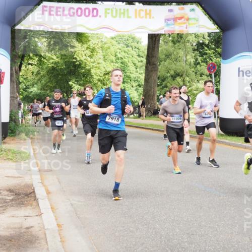 29.06.2025 - hella hamburg halbmarathon MichiJ http://msf.ph/oto/8346285 29.06.2025 10:40:37 Zwischen KM18-KM19 3334, 3999, 6877, 7232, 7918, 9032, 12490, 13033, 13803, 13865, 16357, 16780, 18487 meine-sportfotos.de
